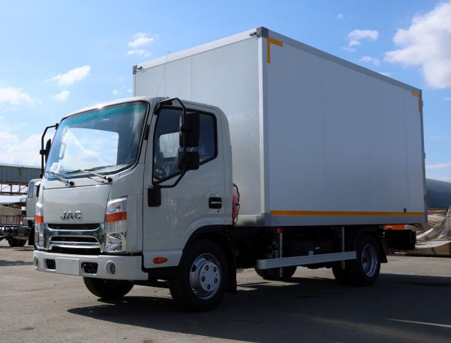 N56 Изотермический фургон