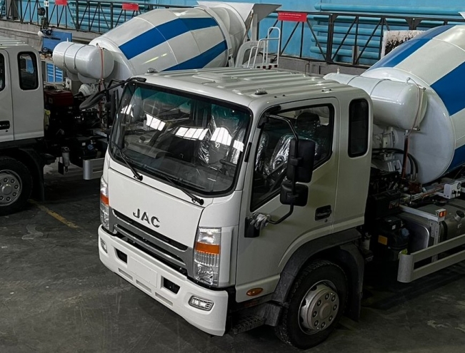 Автобетоносмеситель АБС-3 на базе JAC N120